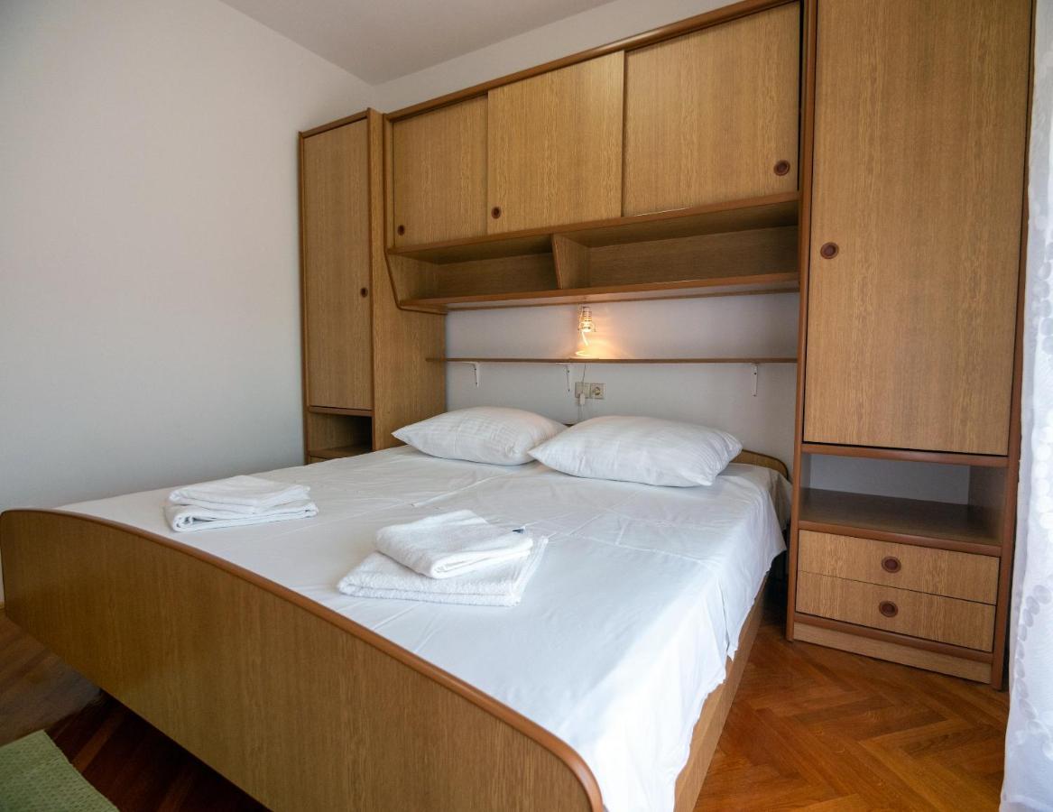 Apartments Dokovic Barbat na Rabu Dış mekan fotoğraf
