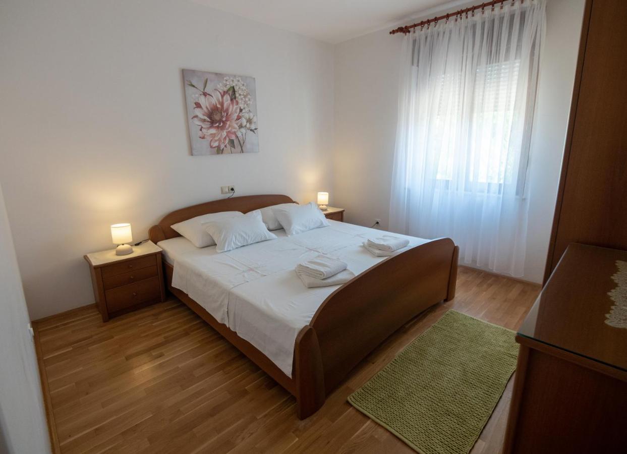Apartments Dokovic Barbat na Rabu Dış mekan fotoğraf