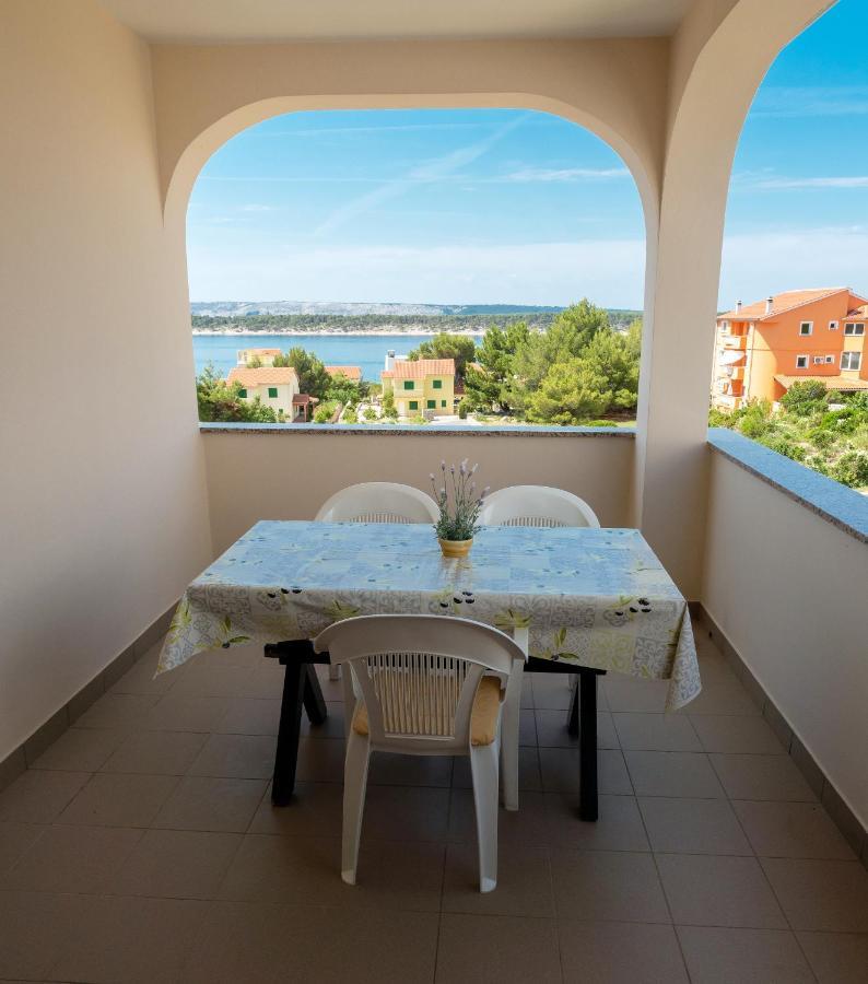 Apartments Dokovic Barbat na Rabu Dış mekan fotoğraf