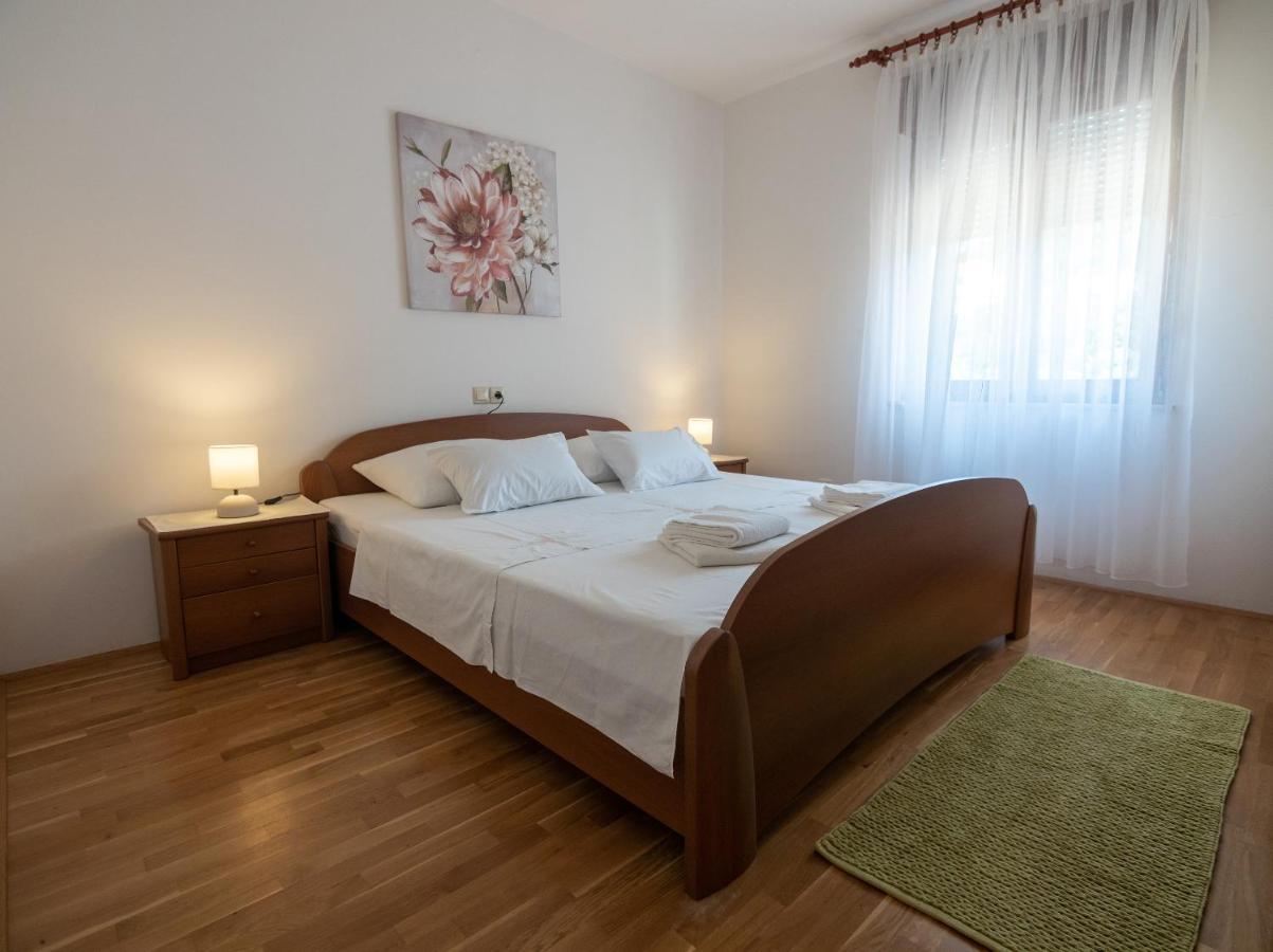 Apartments Dokovic Barbat na Rabu Dış mekan fotoğraf