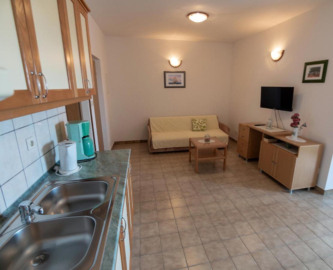 Apartments Dokovic Barbat na Rabu Dış mekan fotoğraf