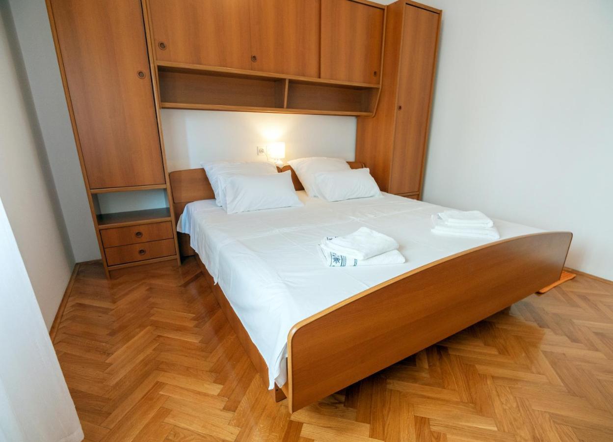 Apartments Dokovic Barbat na Rabu Dış mekan fotoğraf