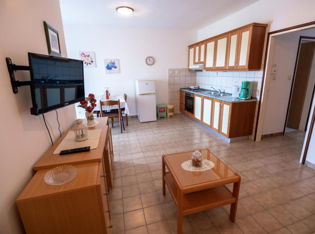Apartments Dokovic Barbat na Rabu Dış mekan fotoğraf
